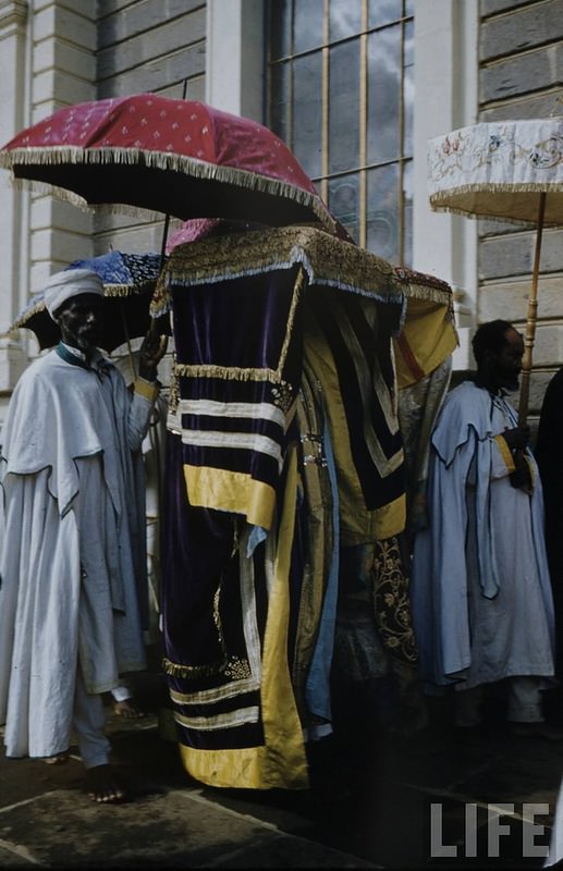 A Glimpse into the Past: Vintage Photos Show Daily Life in Ethiopia, 1955