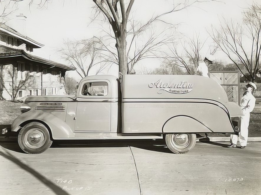 Model T 14 B Pick up 15 Men loading furniture for Argentine Furniture.