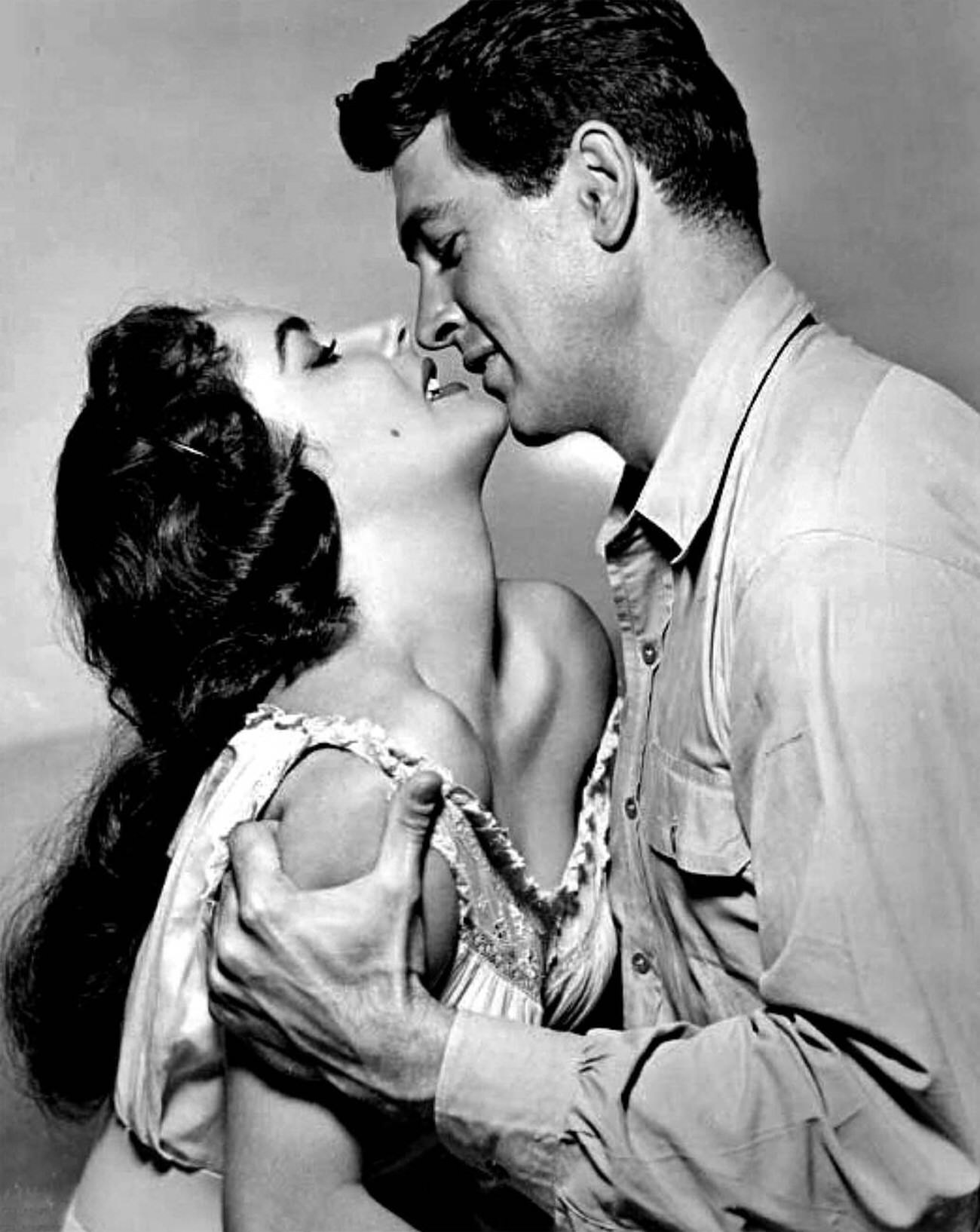 Elizabeth Taylor and Rock Hudson in ‘Giant’, 1956.