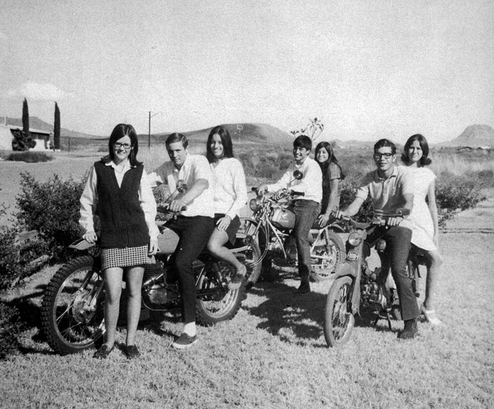 Riding into a New Era: Fabulous Vintage Photos of Girls on Bikes in Miniskirts