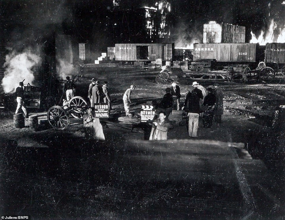 Filming the burning of Atlanta.