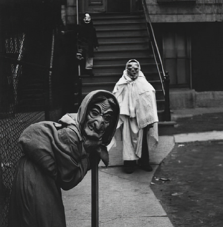 Children in witches outfits, 1956