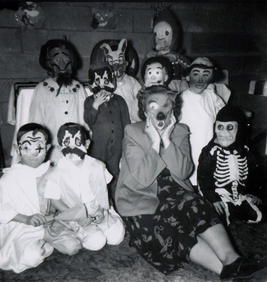 Spooky Soirées: Vintage Photos of Halloween Parties in the 1910s