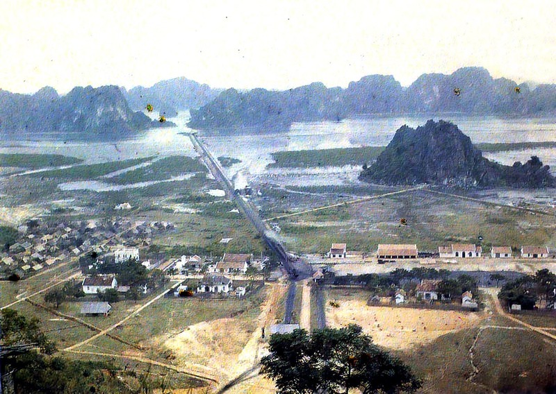 Historic Photos Capturing Everyday Life in Hanoi, Vietnam in 1915