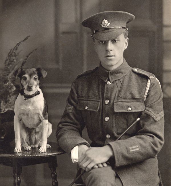 A Special Bond: Adorable Historic Photos of Dogs and Their Humans