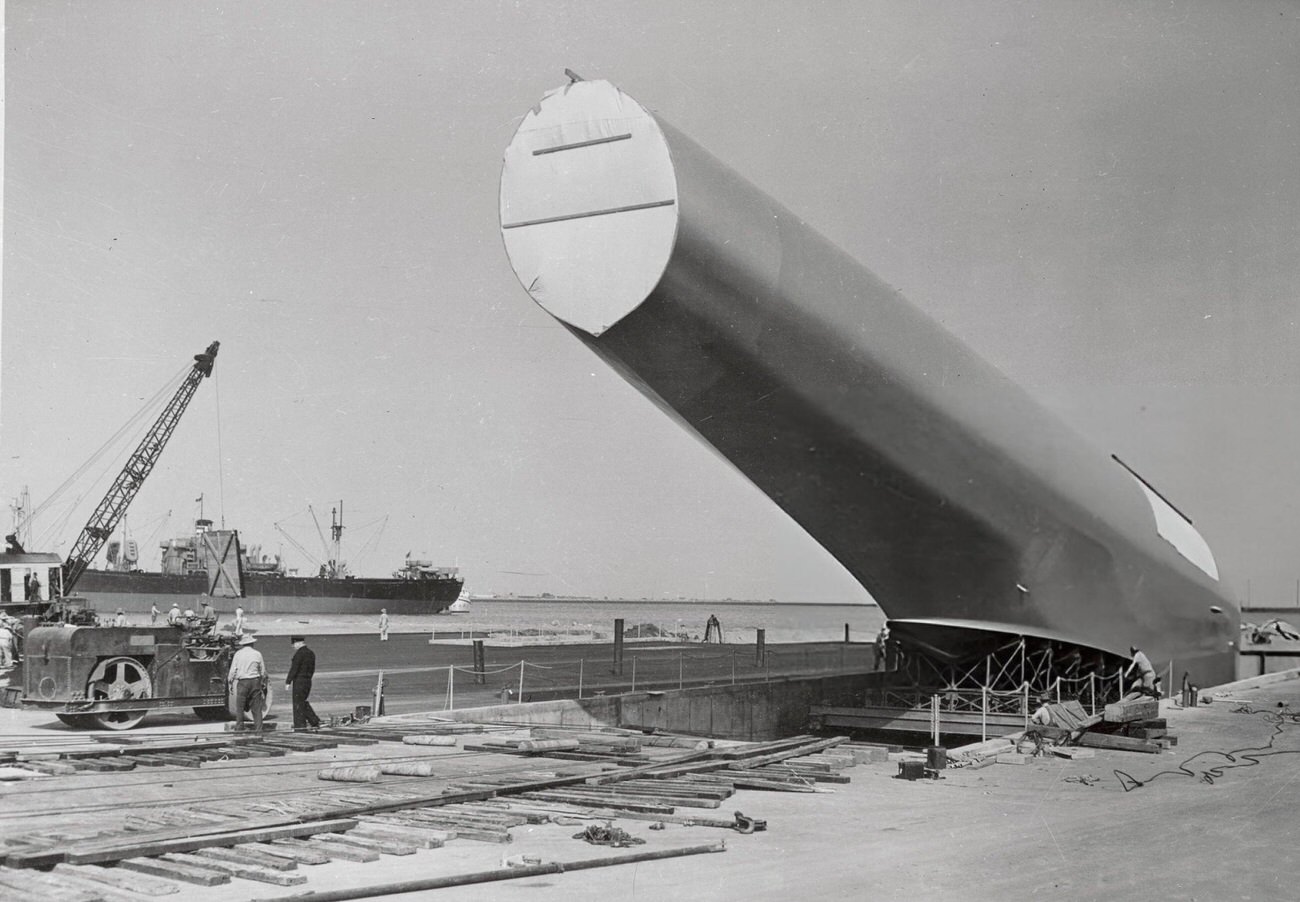 Howard Hughes' Spruce Goose nearing completion, 1946.