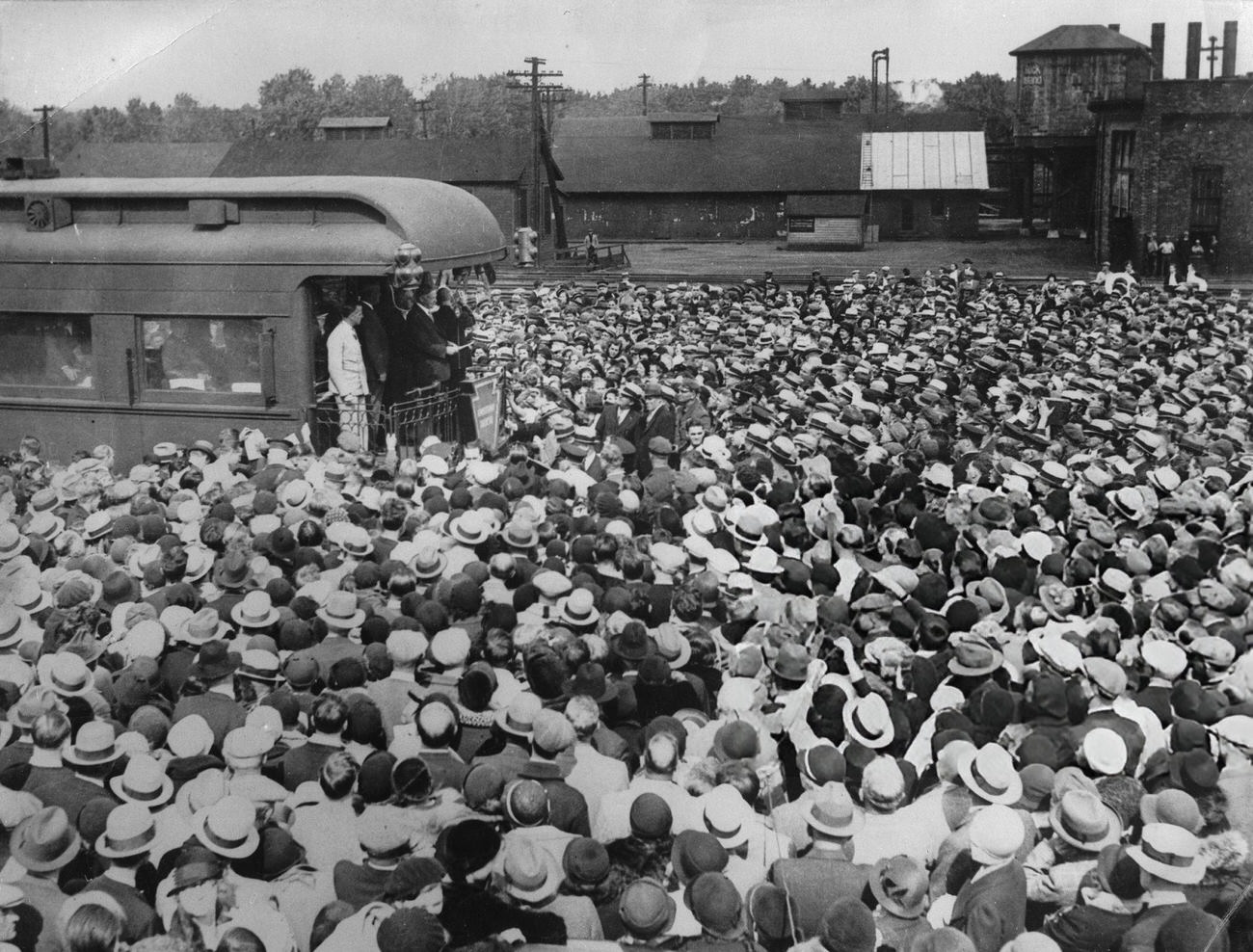 Presidential candidate Herbert Hoover's arrival in Rock, Iceland, 1932.