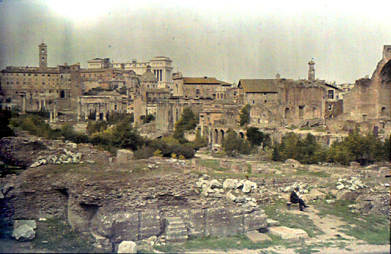 A Colorful Glimpse: Hans Hildenbrand's Italy in the 1920s and 1930s