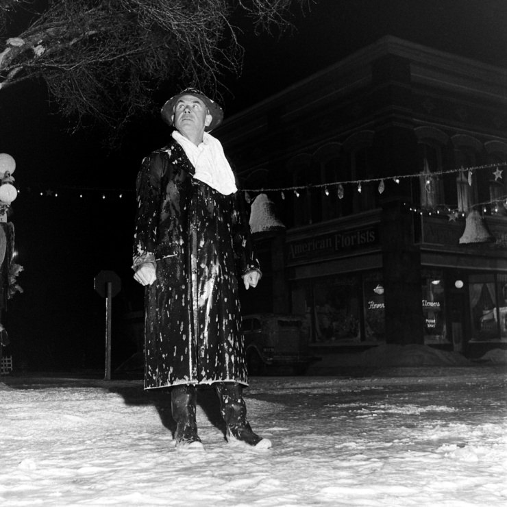 Director Frank Capra on the set of It's a Wonderful Life