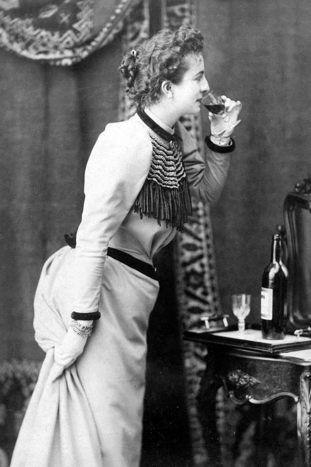 Raising a Glass to the New Year: Vintage Photos of Ladies Enjoying a Drink in the Early 1900s