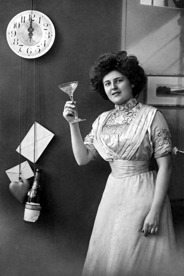 Raising a Glass to the New Year: Vintage Photos of Ladies Enjoying a Drink in the Early 1900s