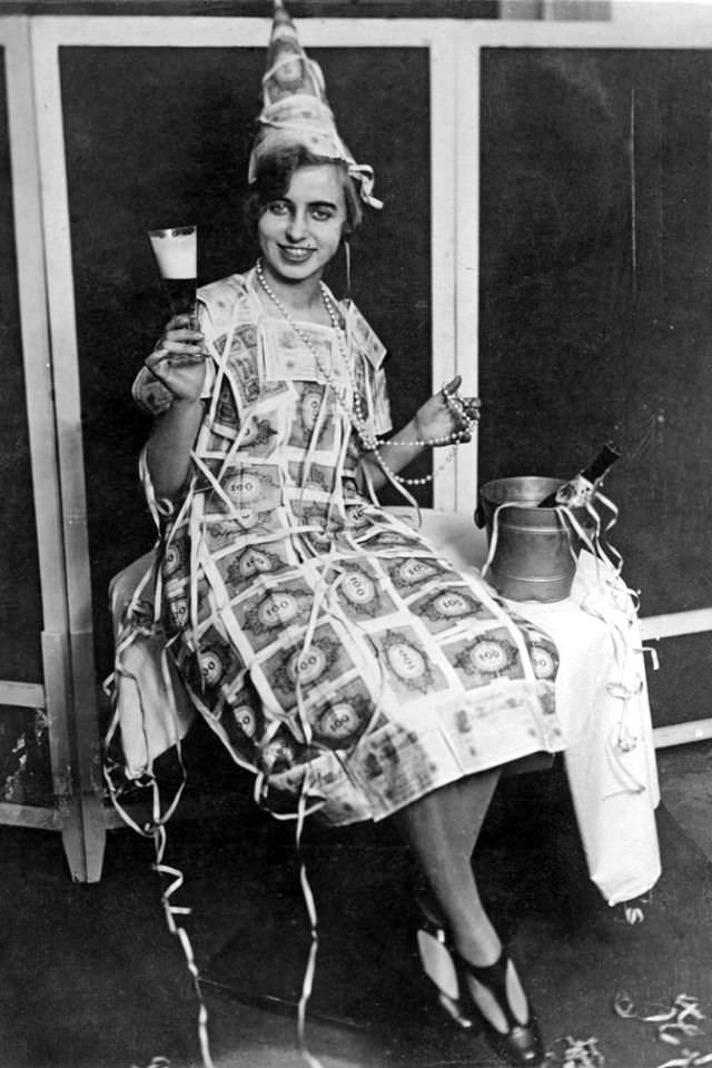 Raising a Glass to the New Year: Vintage Photos of Ladies Enjoying a Drink in the Early 1900s