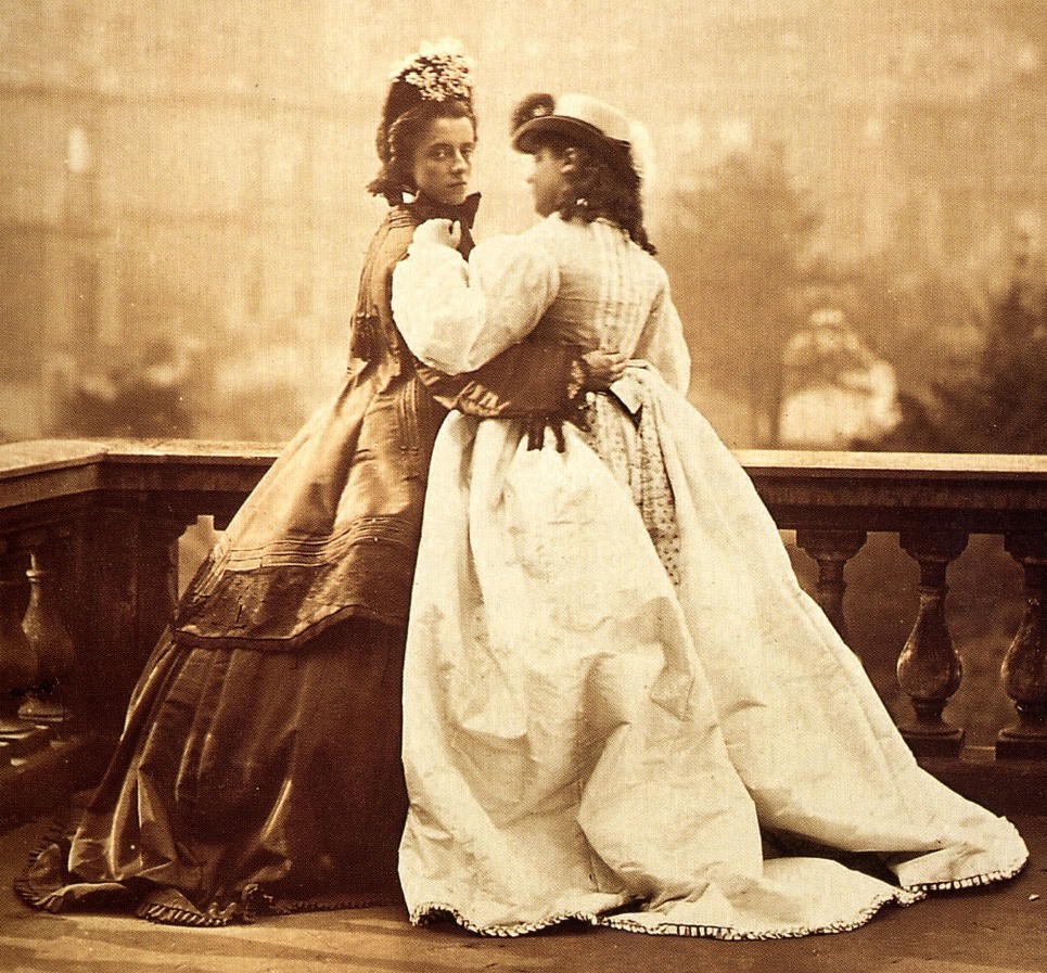 A Mother's Eye: Early Victorian Fashion Photography of Lady Hawarden's Daughters (1860s)