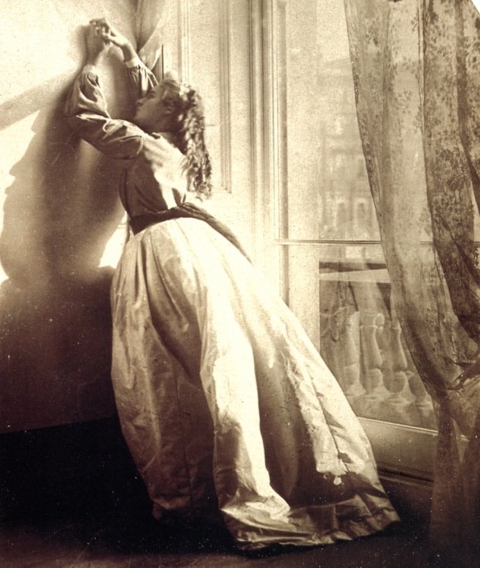 A Mother's Eye: Early Victorian Fashion Photography of Lady Hawarden's Daughters (1860s)