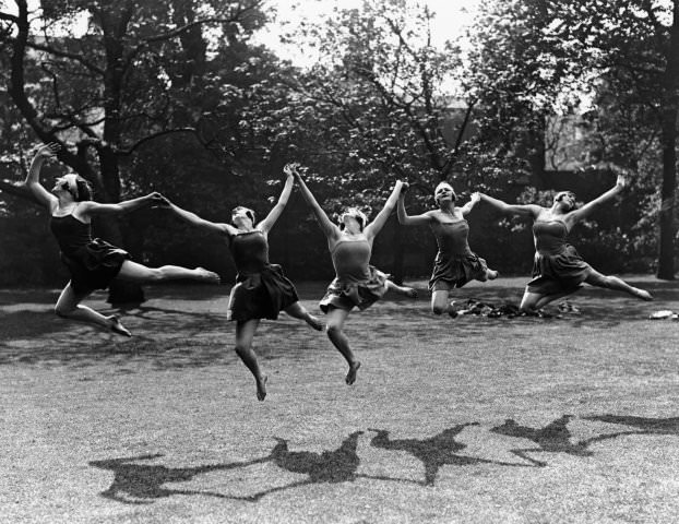 More Than Just Movement: The Story and Photos of Margaret Morris, a Pioneer of Dance