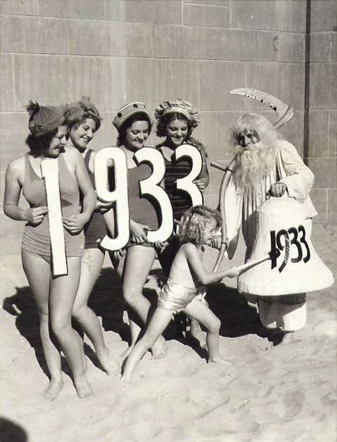 Happy New Year's from the beach in CA, 1933