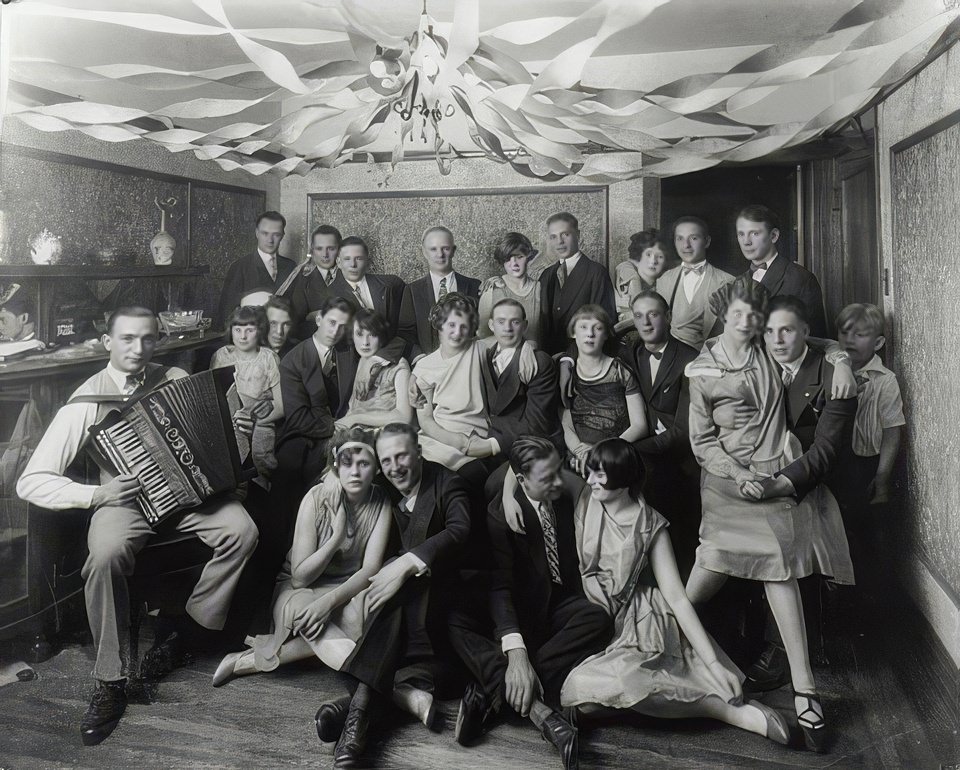 New Year’s Eve, 1920s.