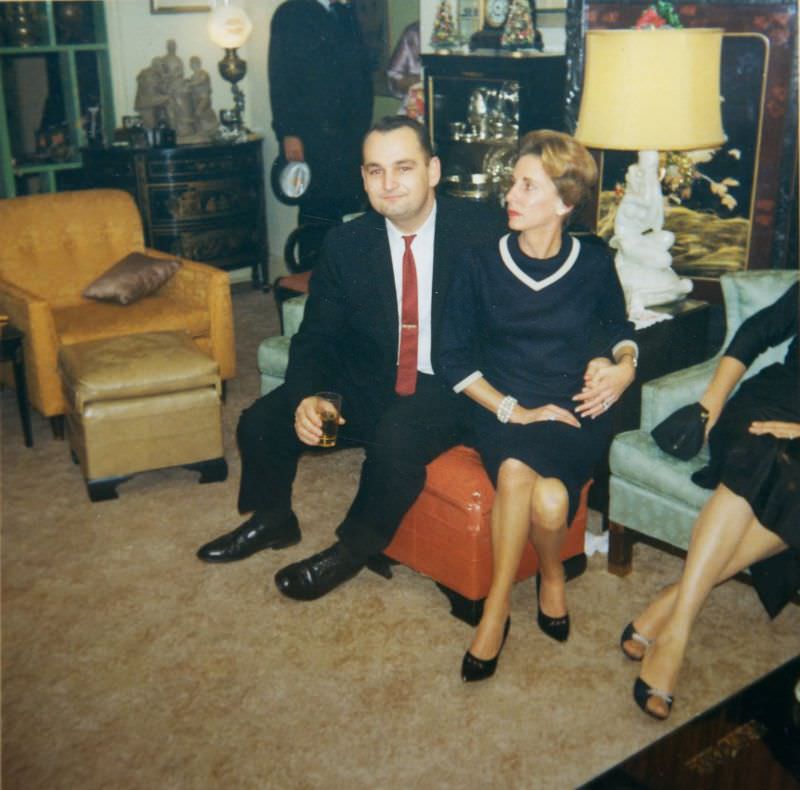 Vintage Photos of People Celebrating on New Year's Day 1996