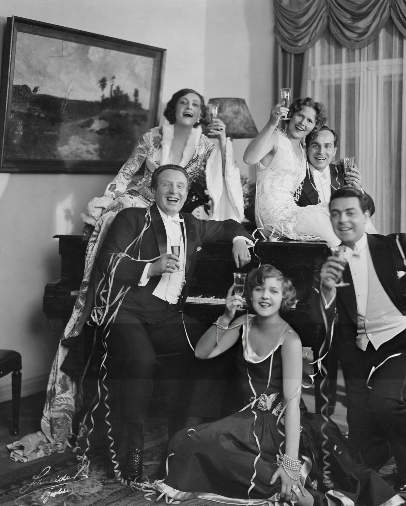 Richard Taber, Agnes Esterhazy, Liane Haide, Grit Haid, Walter Rilla, and the painter Rauscher on New Year's Eve, 1928.