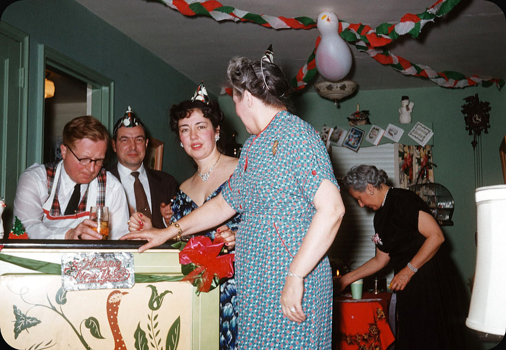 Fabulous Vintage Photos Show New Year's Eve Celebrations and Parties from the 1960s