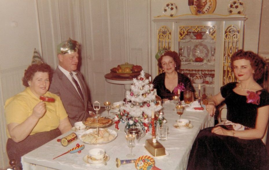 Fabulous Vintage Photos Show New Year's Eve Celebrations and Parties from the 1960s