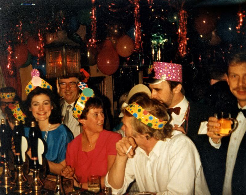 Stunning Vintage Photos of New Year's Eve Parties in the 1980s