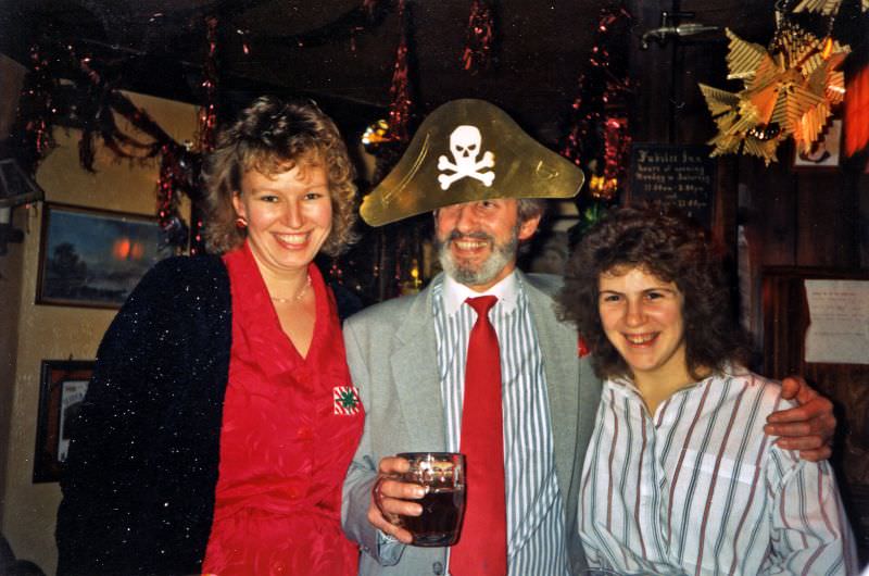 Stunning Vintage Photos of New Year's Eve Parties in the 1980s