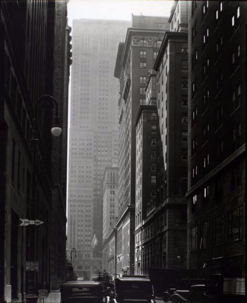 Vanderbilt, From E. 46th Street, Manhattan. Canyon of buildings looking down Vanderbilt toward 42nd Street, hack stand sign, traffic.