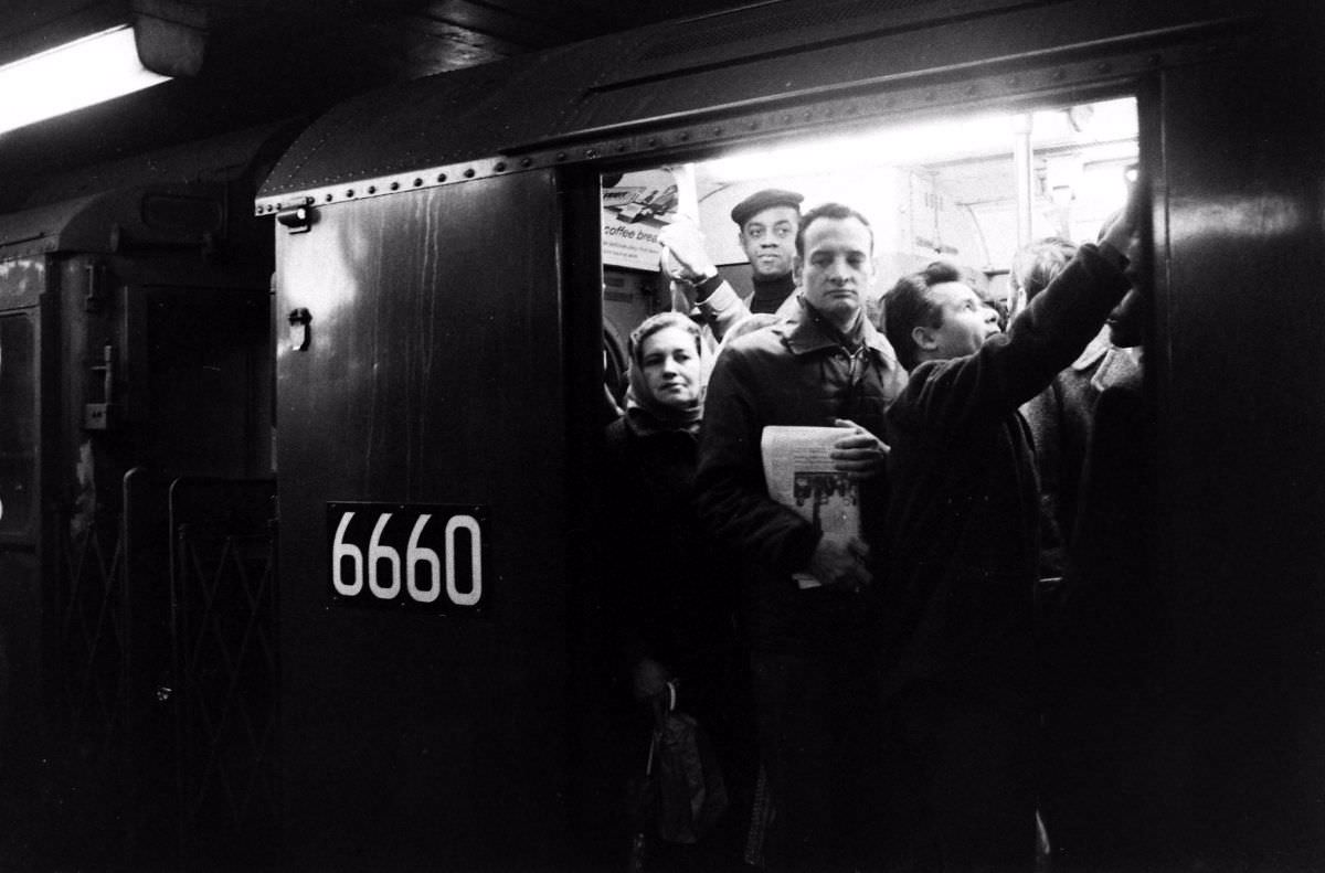 Ralph Crane's Photographic Journey Through the 1960s New York City Subway System