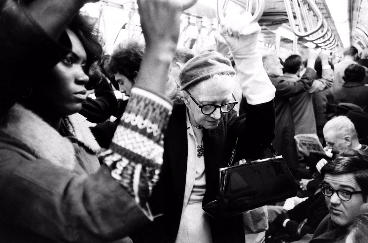 Ralph Crane's Photographic Journey Through the 1960s New York City Subway System