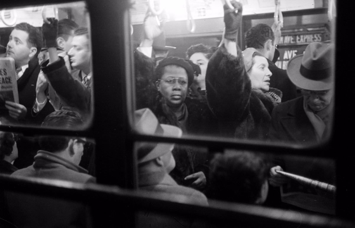 Ralph Crane's Photographic Journey Through the 1960s New York City Subway System