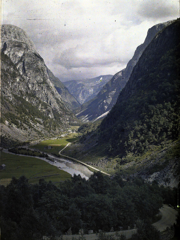 The First Color Photographs of Norway in 1910 by Adolf Miethe