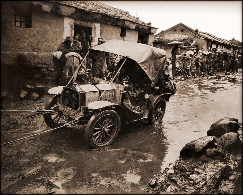 The Peking to Paris autoraces, 1907.