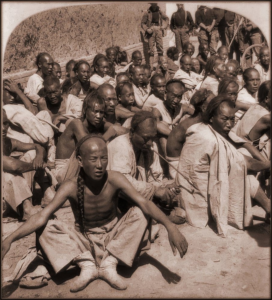 Boxer prisoners captured by the 6th US Cavalry, Tientsin, 1901.