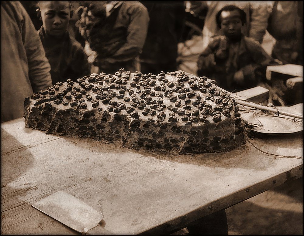 Cake of millet and jujubes, Peking, 1915.