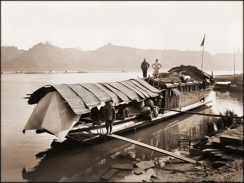 The Harvard houseboat, Kiating Fu, 1908.