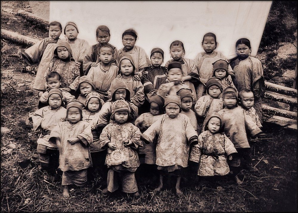 Kidnapped girls, Foochow, 1904.