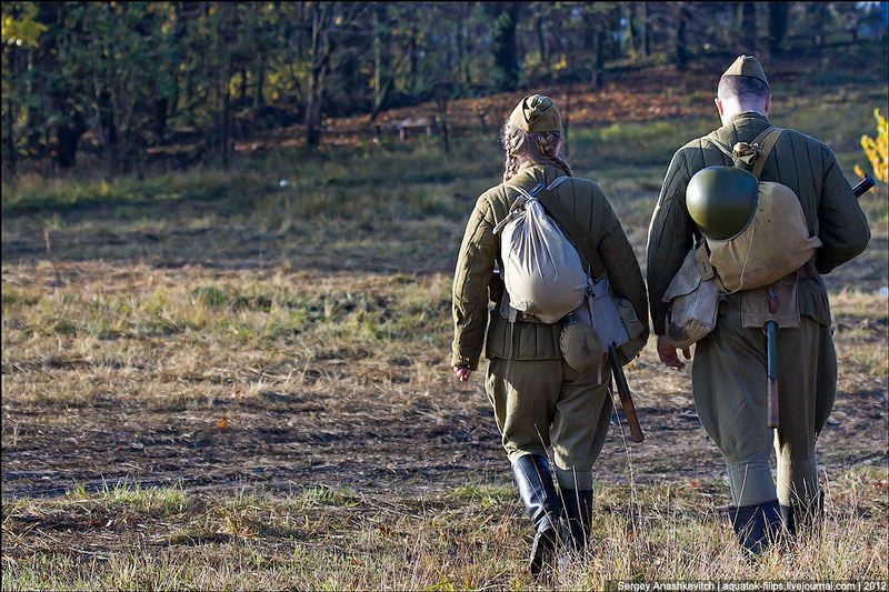 Red Tide Rising: Vintage Photos of The Red Army in the Autumn of 1943