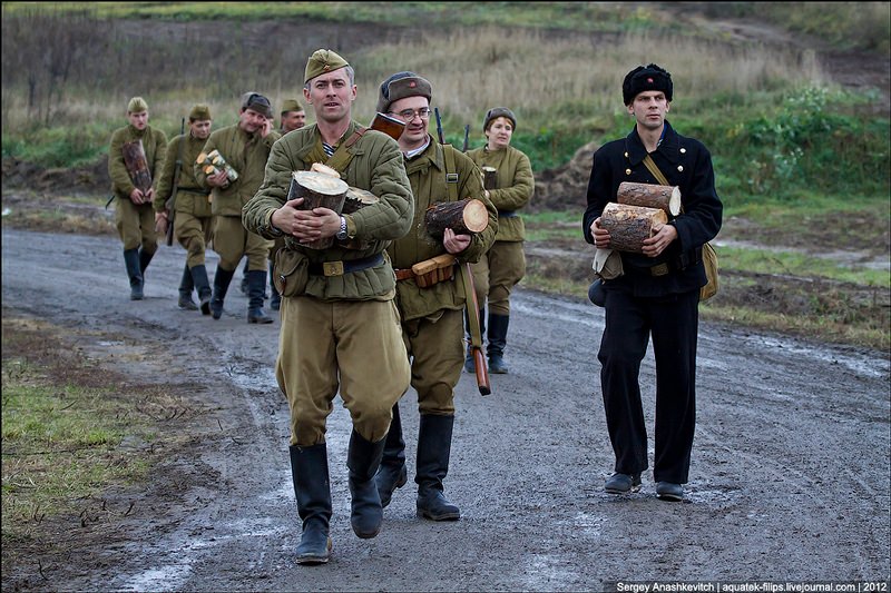 Red Tide Rising: Vintage Photos of The Red Army in the Autumn of 1943