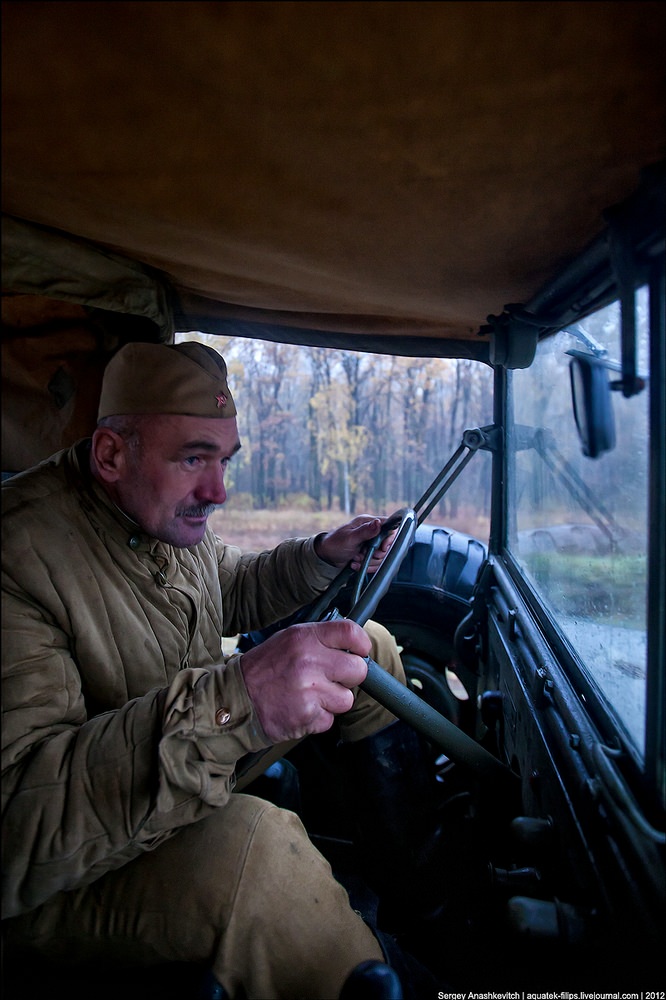 Red Tide Rising: Vintage Photos of The Red Army in the Autumn of 1943