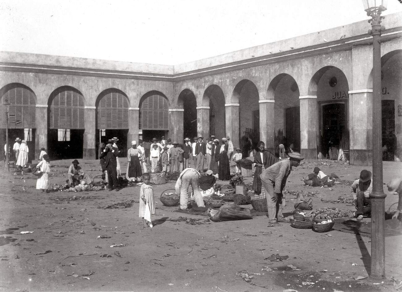 The market, San Juan, Puerto Rico, 1900.