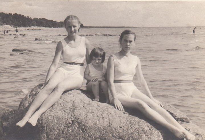 Strong Bodies, Strong Will: Vintage Photos of Soviet Sport Girls in the 1930s