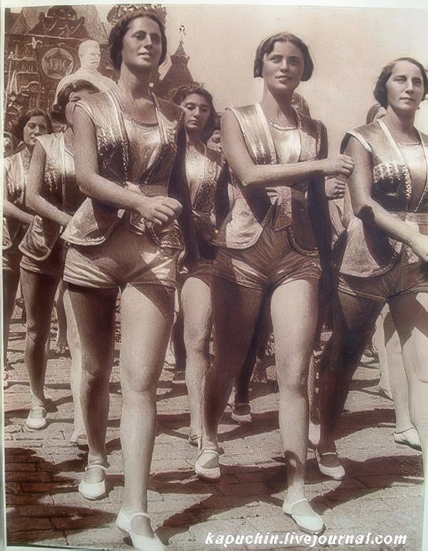 Strong Bodies, Strong Will: Vintage Photos of Soviet Sport Girls in the 1930s