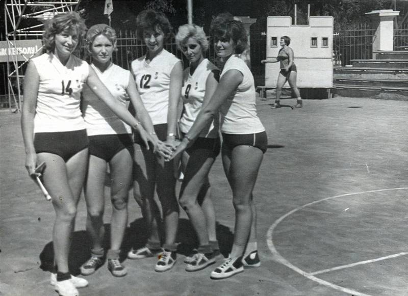 Strong Bodies, Strong Will: Vintage Photos of Soviet Sport Girls in the 1930s