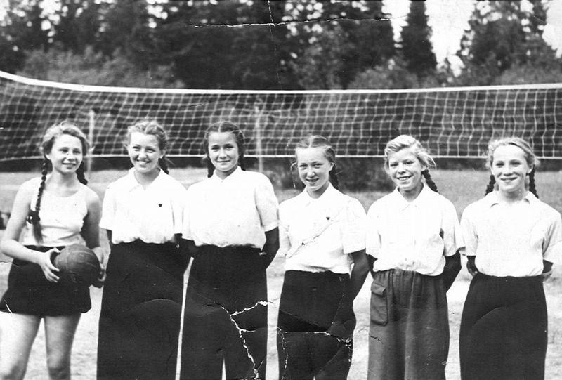 Strong Bodies, Strong Will: Vintage Photos of Soviet Sport Girls in the 1930s