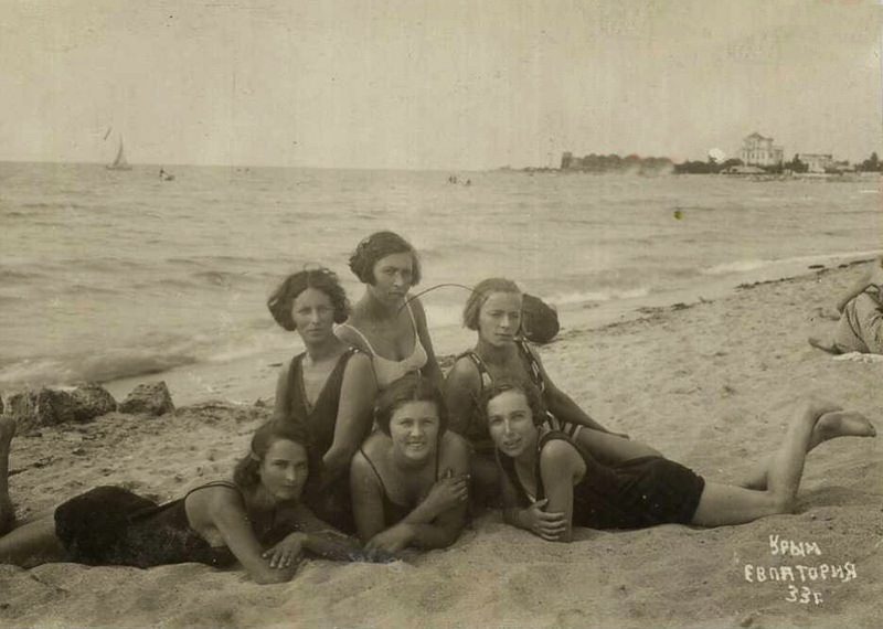 Strong Bodies, Strong Will: Vintage Photos of Soviet Sport Girls in the 1930s