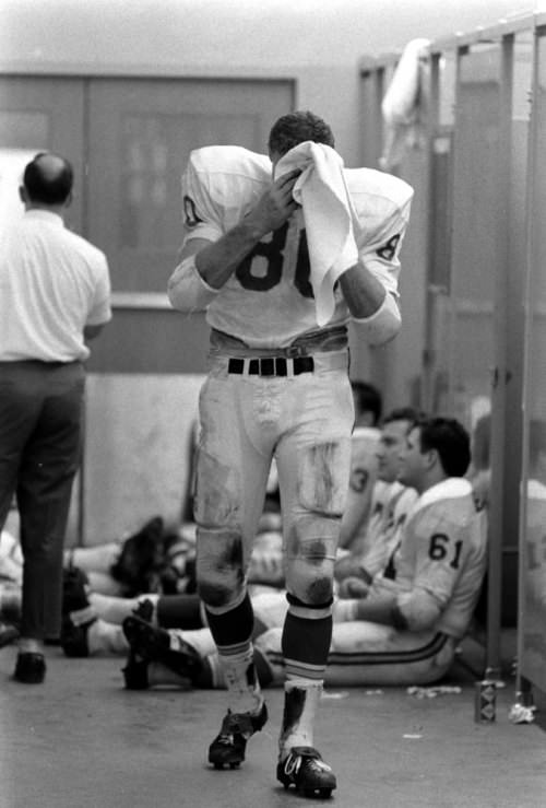 Tight end Reggie Carolan in the Chiefs' locker room, Super Bowl I, 1967