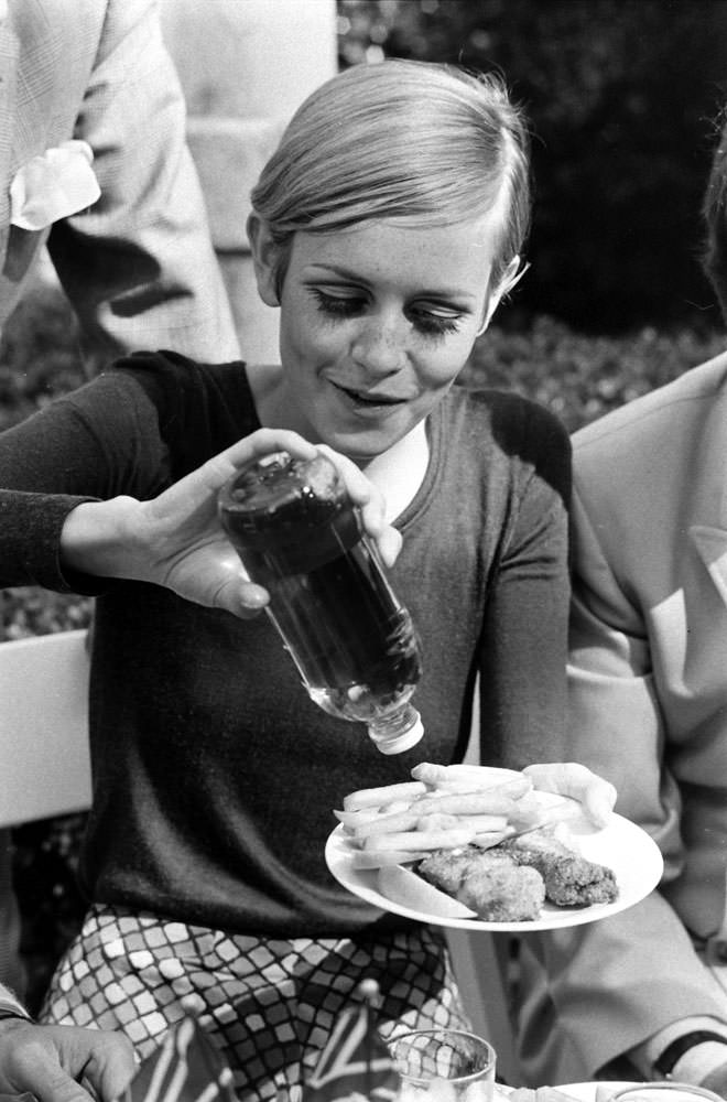 Twiggy at a party thrown for her in Beverly Hills, 1967.