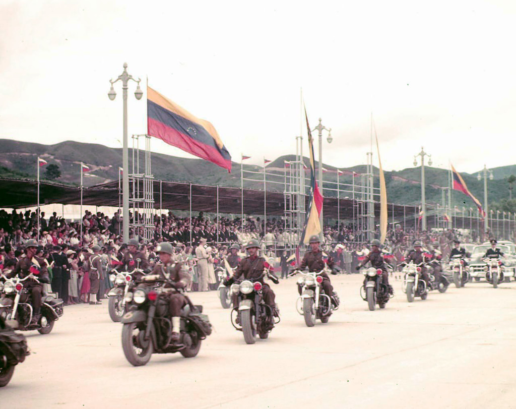 Everyday Life of Venezuela in 1953 through these Vintage Photos