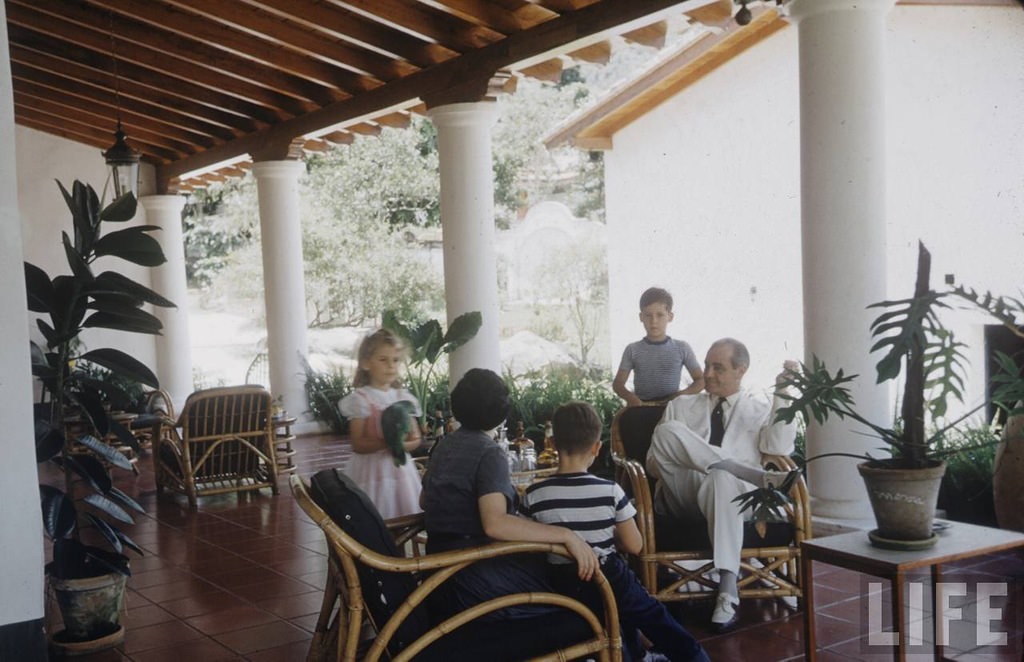 Everyday Life of Venezuela in 1953 through these Vintage Photos